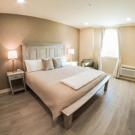 Hotel Whiskey In Pascagoula Ngoại thất bức ảnh