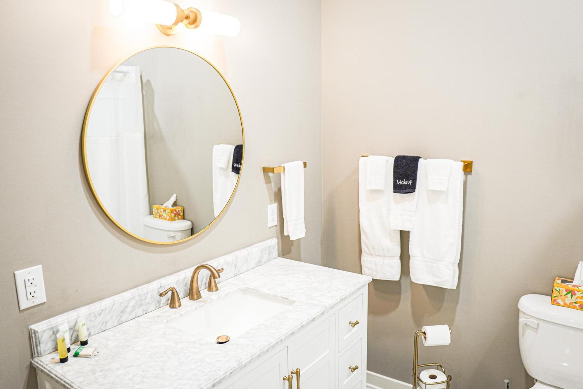 Hotel Whiskey In Pascagoula Ngoại thất bức ảnh