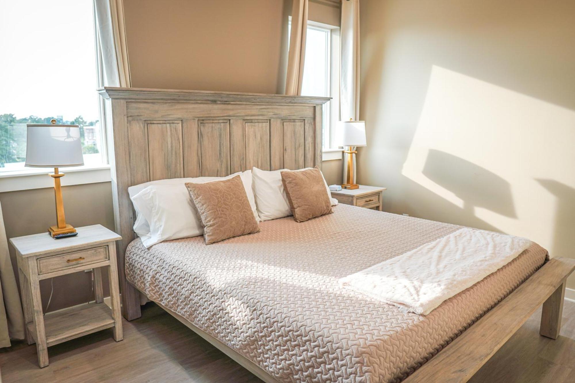 Hotel Whiskey In Pascagoula Ngoại thất bức ảnh