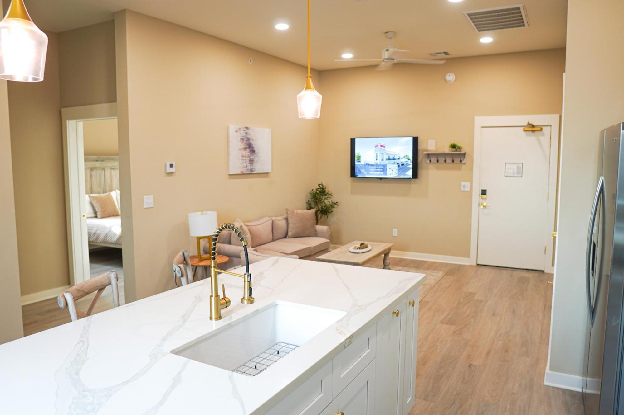 Hotel Whiskey In Pascagoula Ngoại thất bức ảnh