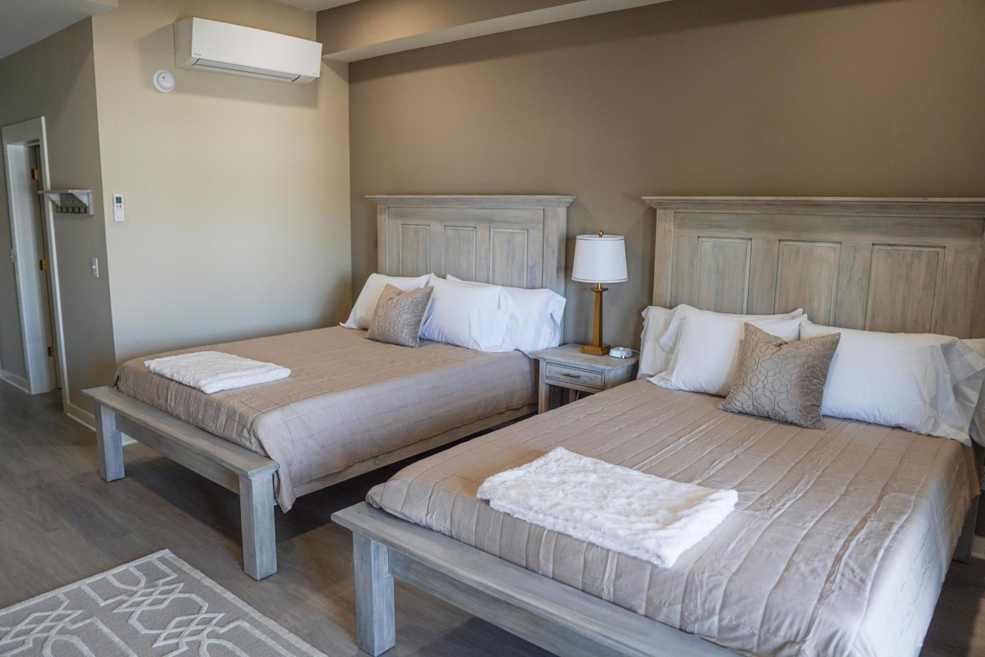 Hotel Whiskey In Pascagoula Ngoại thất bức ảnh