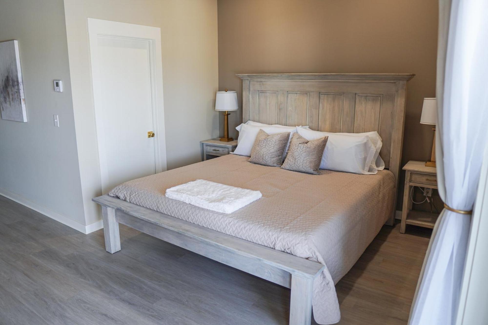 Hotel Whiskey In Pascagoula Ngoại thất bức ảnh