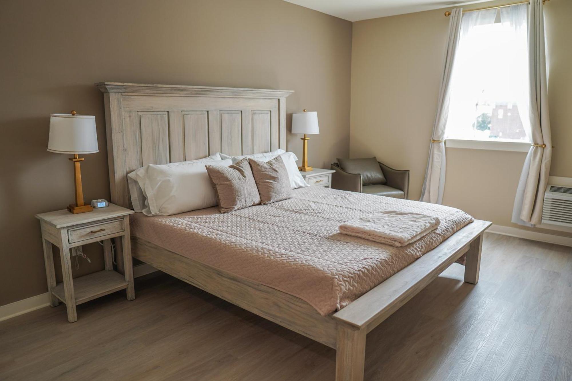 Hotel Whiskey In Pascagoula Ngoại thất bức ảnh