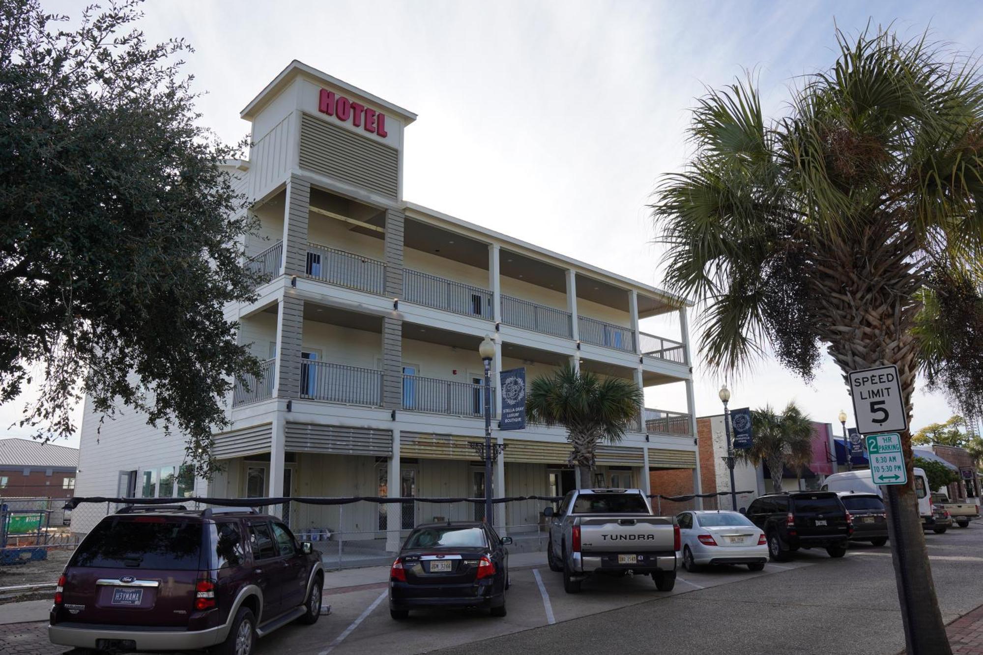 Hotel Whiskey In Pascagoula Ngoại thất bức ảnh