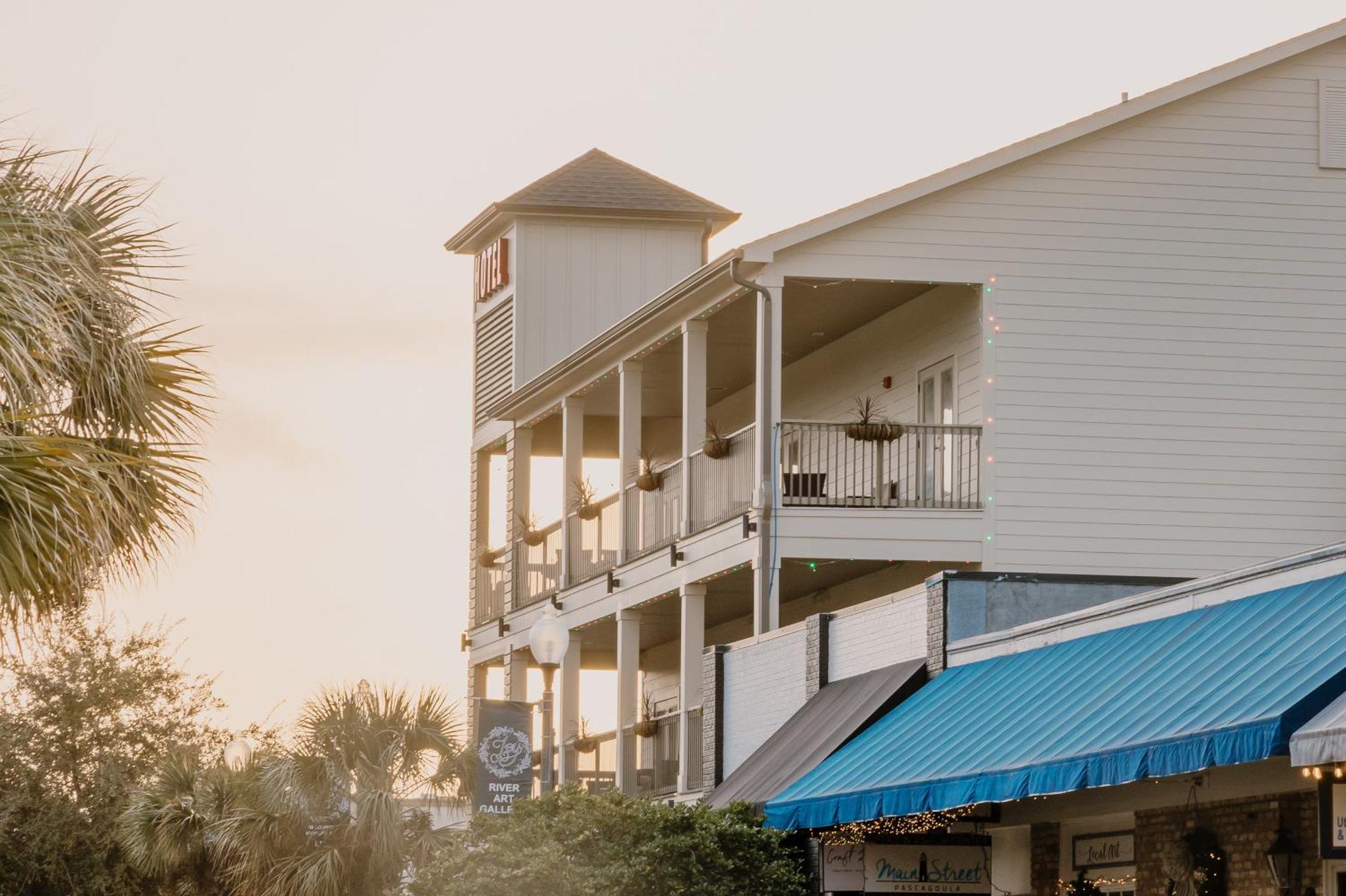 Hotel Whiskey In Pascagoula Ngoại thất bức ảnh