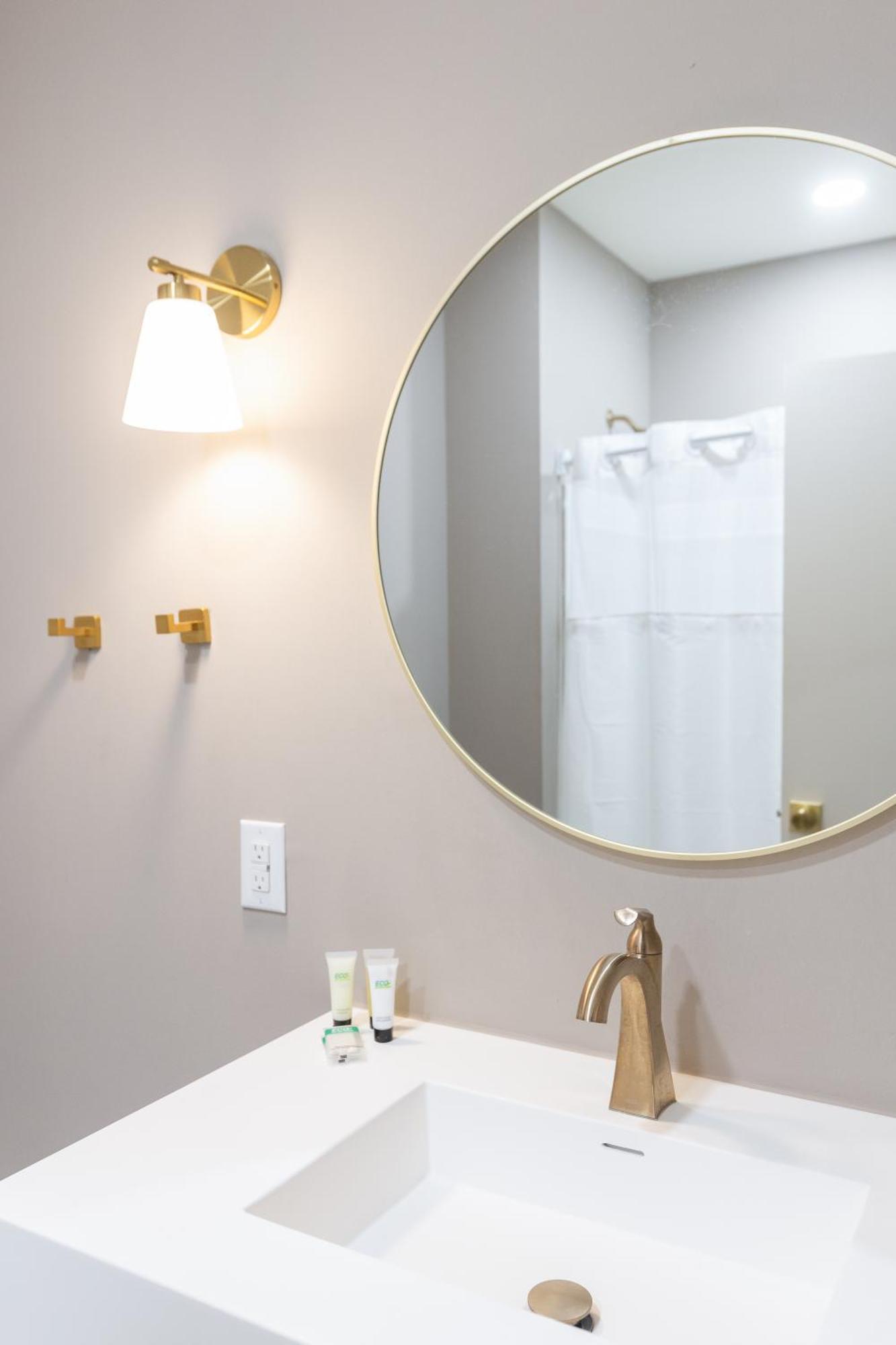 Hotel Whiskey In Pascagoula Ngoại thất bức ảnh