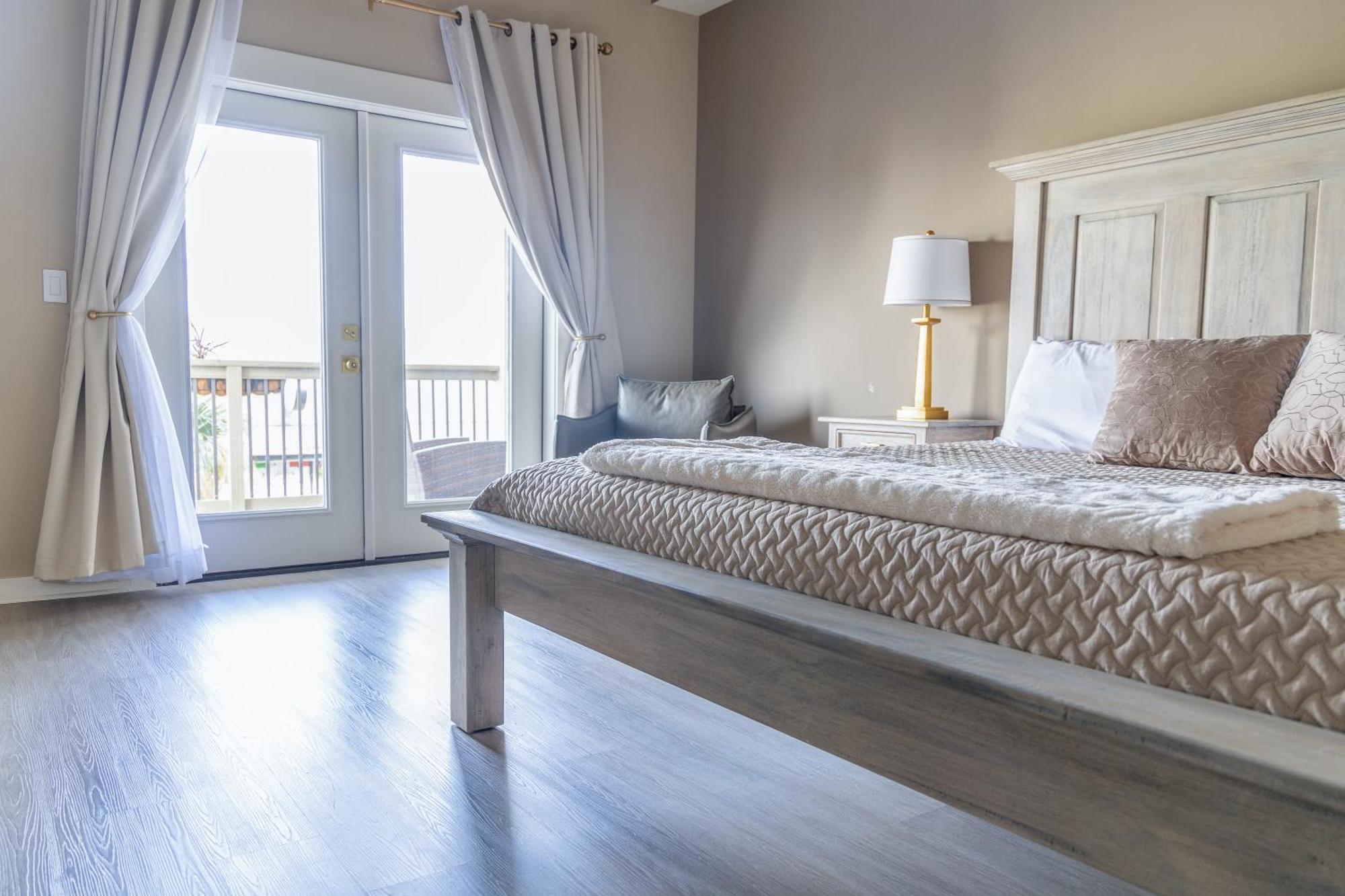 Hotel Whiskey In Pascagoula Ngoại thất bức ảnh