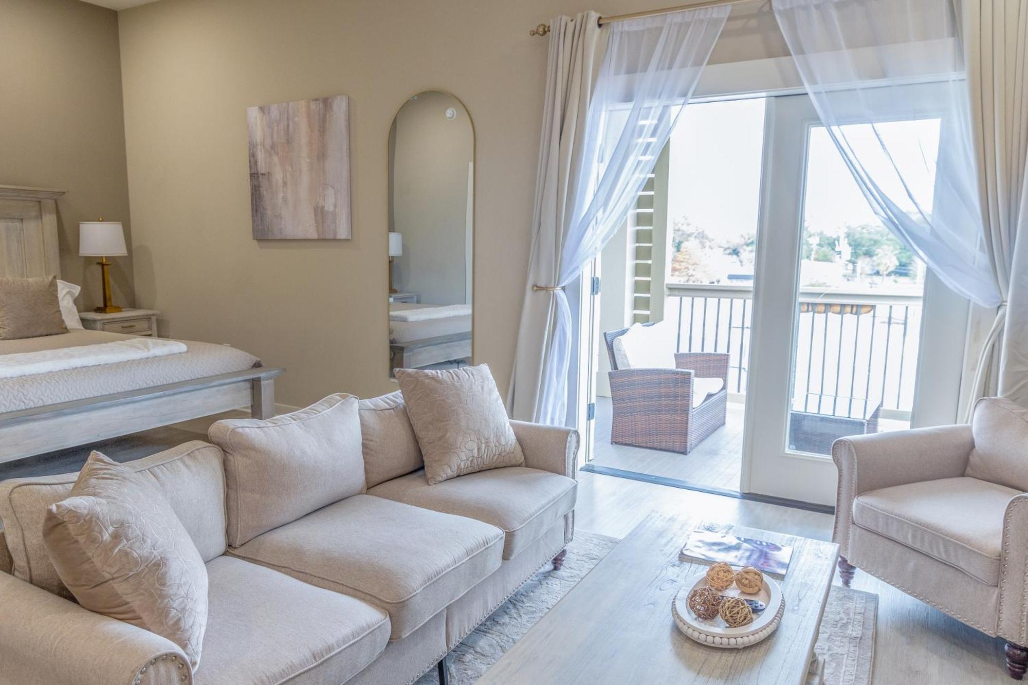 Hotel Whiskey In Pascagoula Ngoại thất bức ảnh