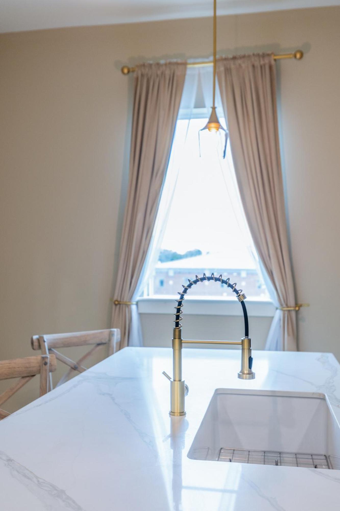 Hotel Whiskey In Pascagoula Ngoại thất bức ảnh